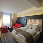 Hotel Weingut & Gaestehaus Schmitz-bergweiler