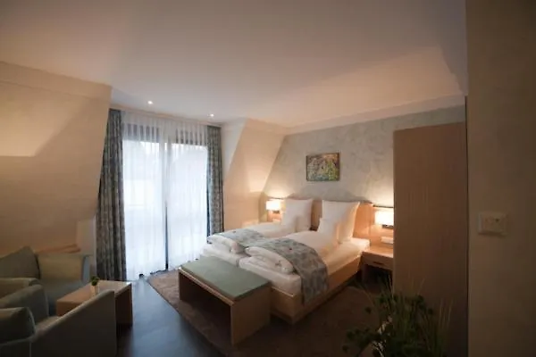 Weingut & Gaestehaus Schmitz-bergweiler Bernkastel-Kues